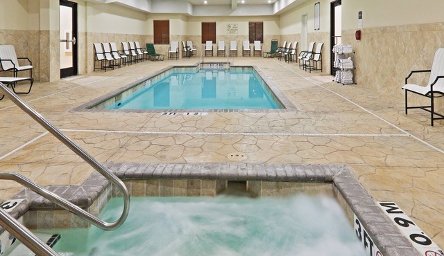 Heated Saltwater Pool. Free Breakfast Buffet Daily.