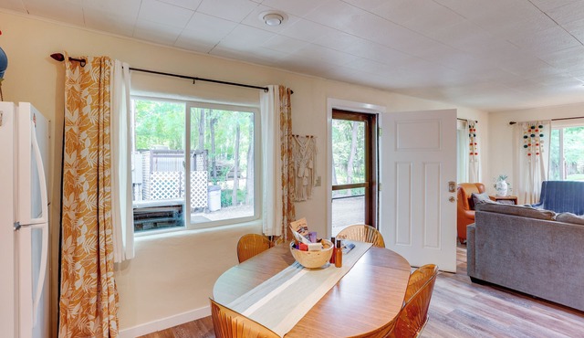 Hike On-site: Mountain-view Hideaway in Durango