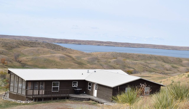 Hillbilly Relaxation Ranch - Your Fish & Hunt & Family Reunion Destination