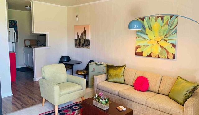 Hippy Ranch Apartment