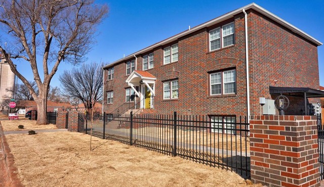 Historic 6 Unit Fully Furnished All Inclusive Apartment Building