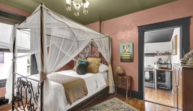 Historic Casa Mina 1BR Near Downtown w Parking