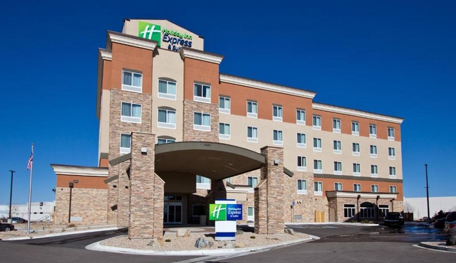 Holiday Inn Express and Suites Denver East Peoria Street by IHG