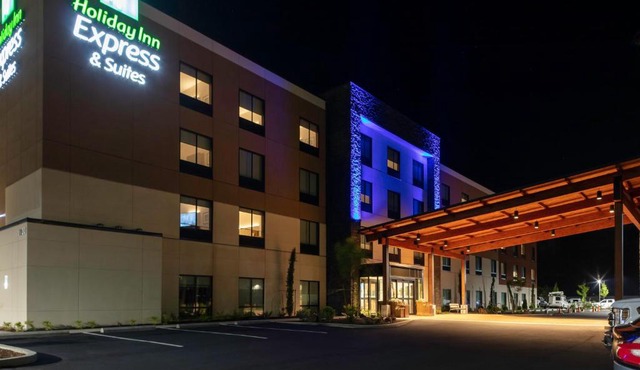 Holiday Inn Express & Suites - The Dalles by IHG