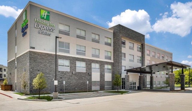 Holiday Inn Express & Suites - Denton South by IHG