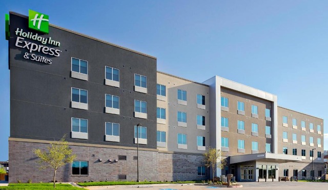 Holiday Inn Express & Suites Lubbock Central - Univ Area by IHG