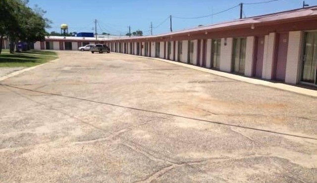Holiday Motel