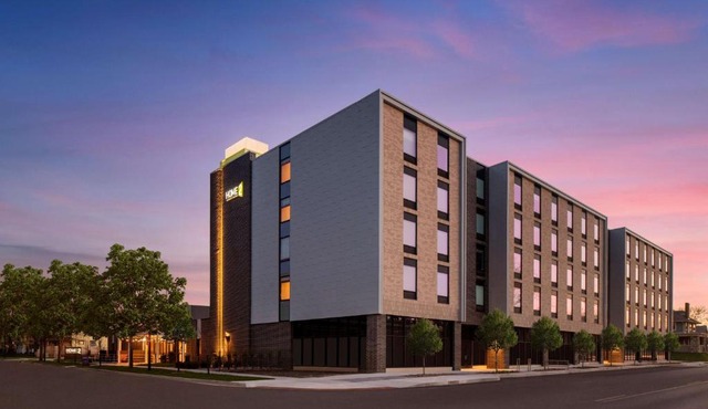 Home2 Suites by Hilton Des Moines at Drake University