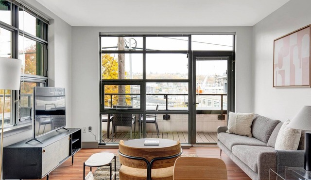 Ideal South Lake Union 2BR w/Gym & W/D, near Space Needle, by Blueground