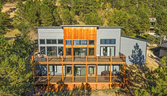 Incredible Views from Multi-Level Deck, Paved Roads, Hot Tub, Spacious Home!