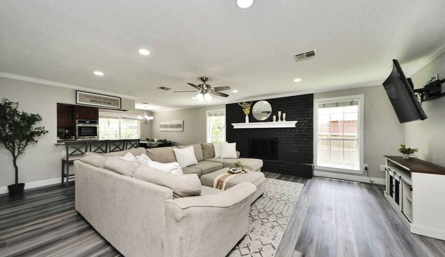 Lake Conroe & Golf Nearby in a Quiet Area