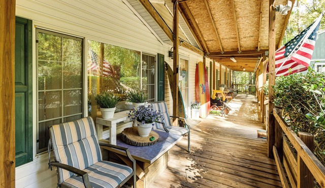 Lake Livingston Home w/Dock & Deck!
