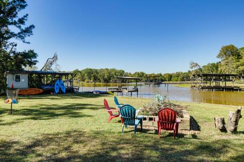 Lake Livingston Home w/Dock & Deck!