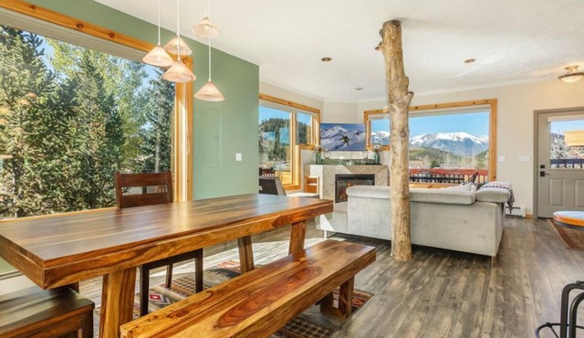 Lake Ridge Luxe | Hot Tub Ski Locker Sleeps 8!
