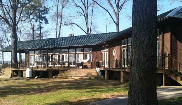 Lake view Lodge