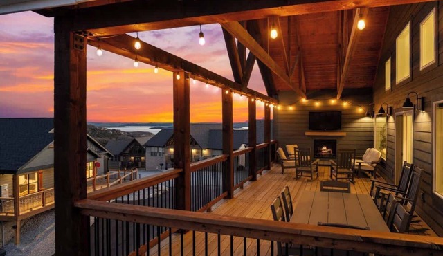 Lake View, Pools, Theater Room, Game Room, Hot Tub