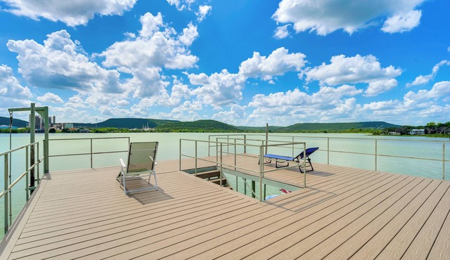 Lakefront Palo Pinto Retreat, Perfect Fishing Spot