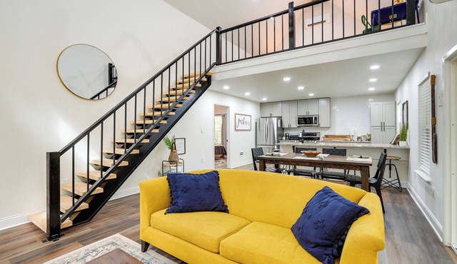 Lakefront Texas Abode w/Kayaks, Fire Pit & Patio!