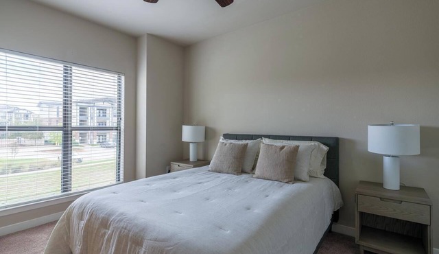 Landing | Amazing 1BD, Courtyard, Pool