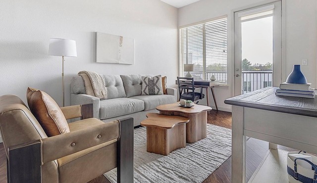 Landing | Amazing 1BD, Yoga Studio