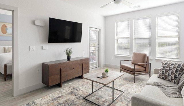 Landing | Amazing 2BD in Corinth