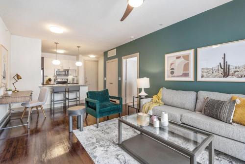 Landing Apartments - Reserve at City Place