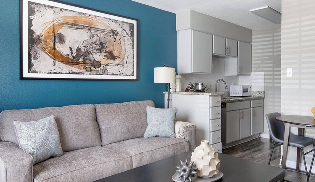 Landing | Beautiful 1BD, Pool, Gym