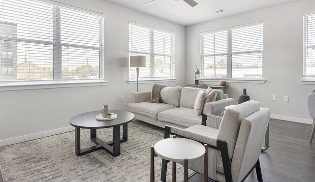 Landing | Beautiful 2BD, Gym, Courtyard
