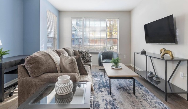 Landing | Chic 1BD, Clubhouse, Gym in Murfreesboro