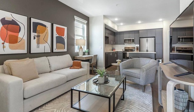 Landing | Chic 2BD, Courtyard, Gym