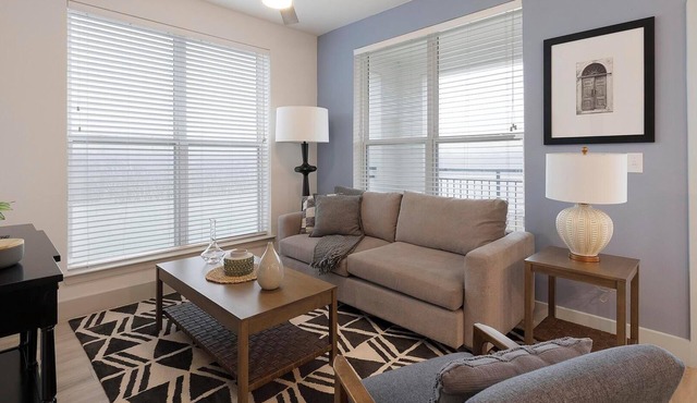 Landing | Chic 2BD, Gym, Clubhouse