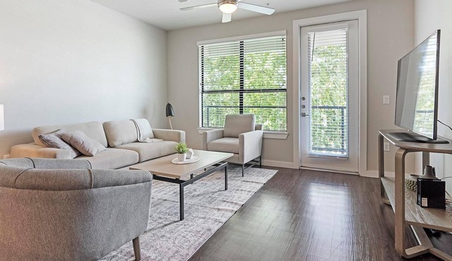 Landing | Incredible 2BD, Clubhouse
