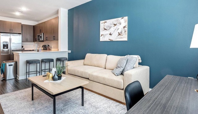 Landing | Incredible 1BD, Gym, Clubhouse