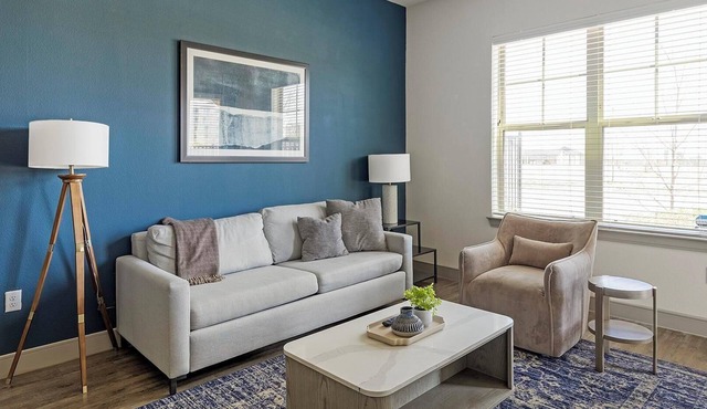 Landing | Modern 1BD, Courtyard, Gym