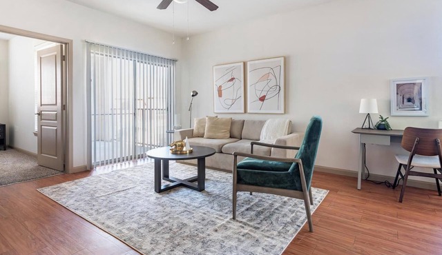 Landing | Modern 1BD, Pool, Gym