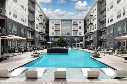 Landing Modern 1BD Yoga Studio Gym