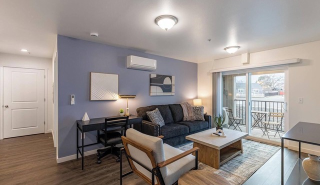 Landing | Spectacular 1BD, Gym, Clubhouse