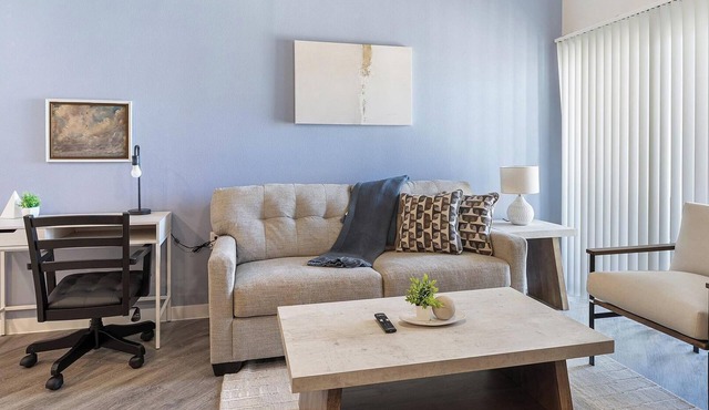 Landing | Spectacular 1BD, Gym, Pool