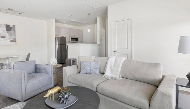 Landing | Spectacular 1BD, Yoga Studio, Pool