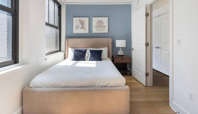Landing | Spectacular 2BD, Yoga Studio, Gym