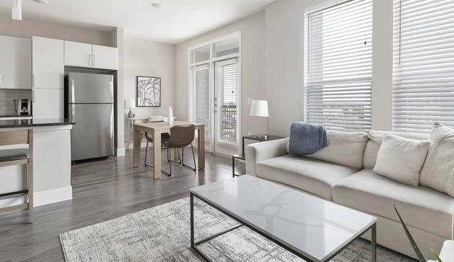 Landing | Stunning 1BD, Game Room, Pool