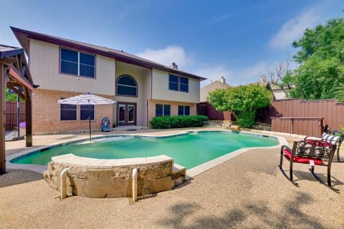Large Luxury Home with Saltwater Pool