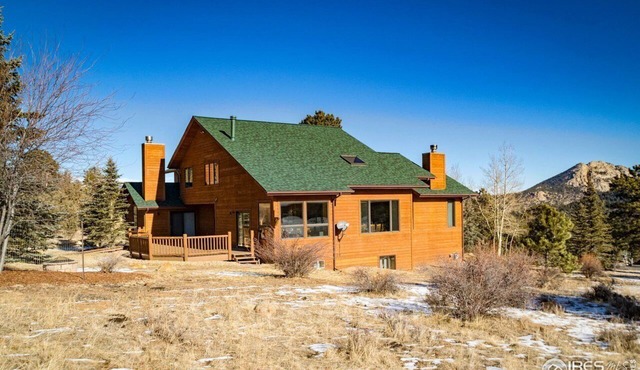 Large Mountain home with HOT TUB, arcade, frisbee golf, and more!