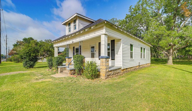 Large Yard & Grill: Family Home in McAlester!
