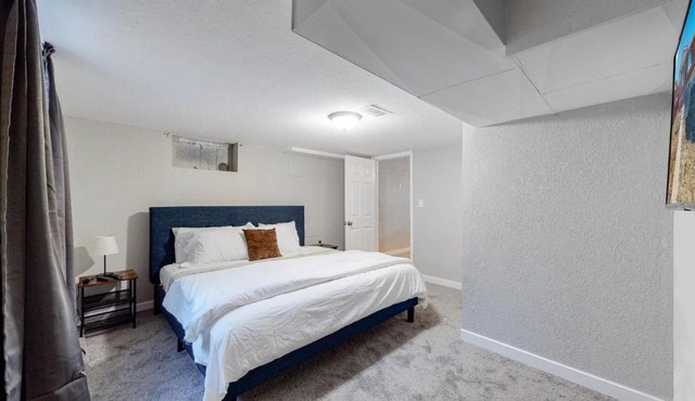 Littleton 3 Bedroom King Beds Remodeled Lower Unit