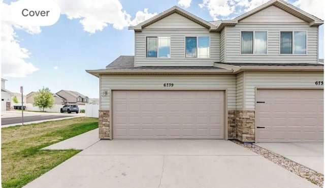 LJA Villa. 4BR Family-Friendly Townhome with Yard, AC & Coffee