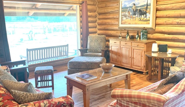 Log Home on 9 acres