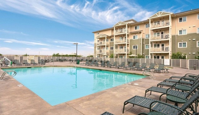 Long Beach WA | Coastal Family Retreat | Pool + Hot Tub | 2BR
