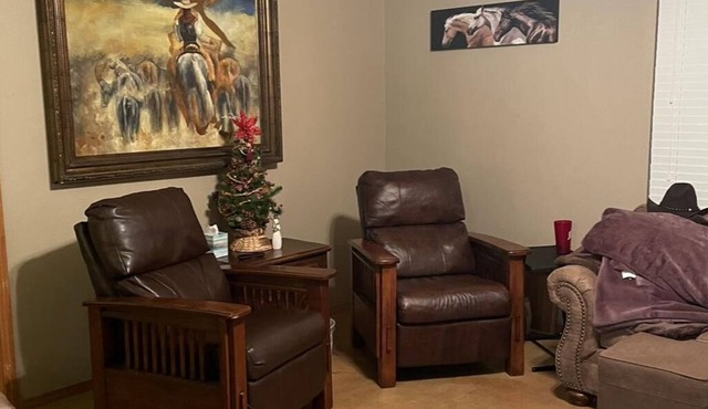 Long or short term rentals welcome, dish satellite,hispeedinternet,sleeps 12