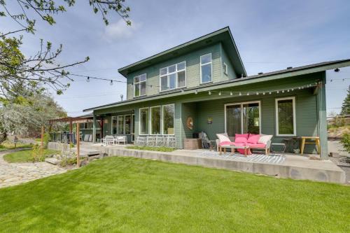 Lush Retreat on Walla Walla’s Southeast Side!